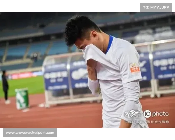 伊利亚·扎巴尔尼谈法国杯出局：必须分析失败，为周五联赛全力以赴。